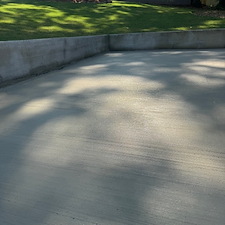 Top-Quality-Resurface-Making-the-Driveway-New 0